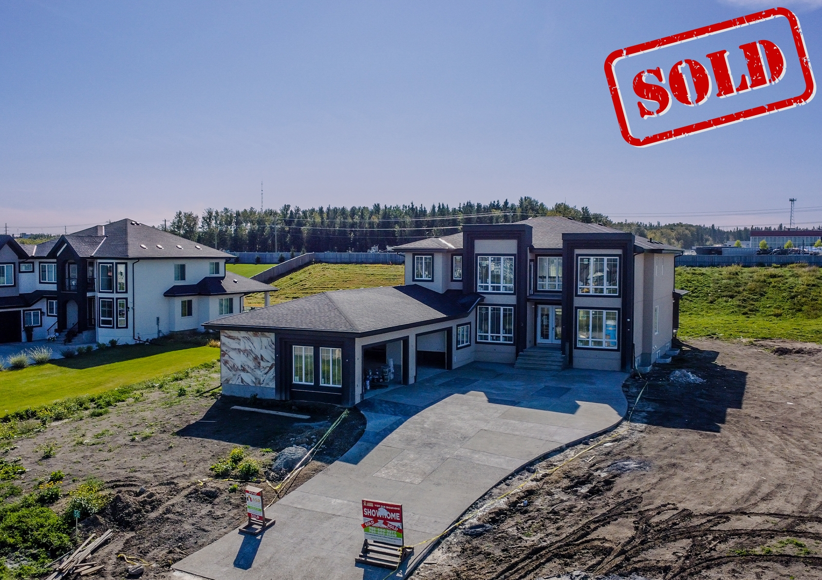 FRENCH ACROPOLIS -4223 SQ FT