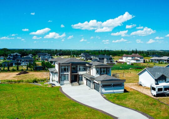 VERSAILLES CHÂTEÂU – 4085 SQ FT